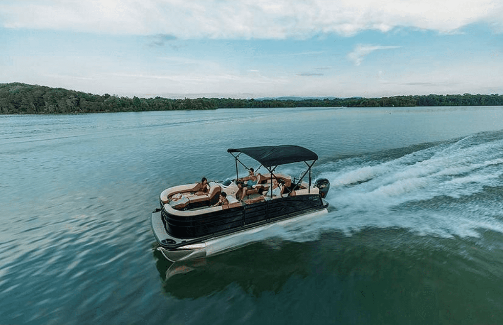 Lowe SS 210 Dual Helm Conversion Lounge