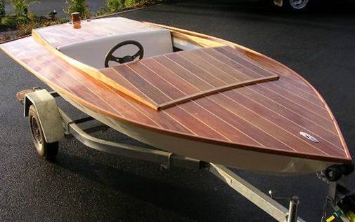 Dyno-Jet-An-11-deep-vee-jet-runabout-–-Build-in-Stitch-Glue-Plywood