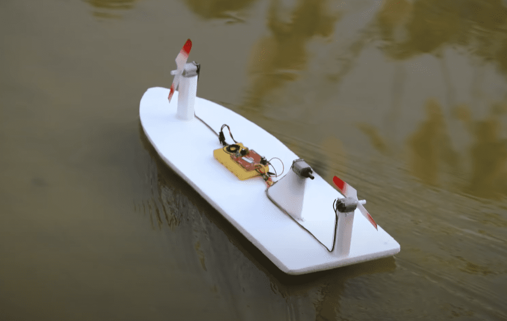 Here’s How You Make A DIY Toy Boat