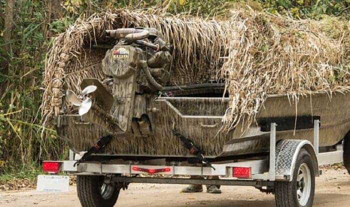 How to Build a Duck Blind for a Boat with a Low Budget
