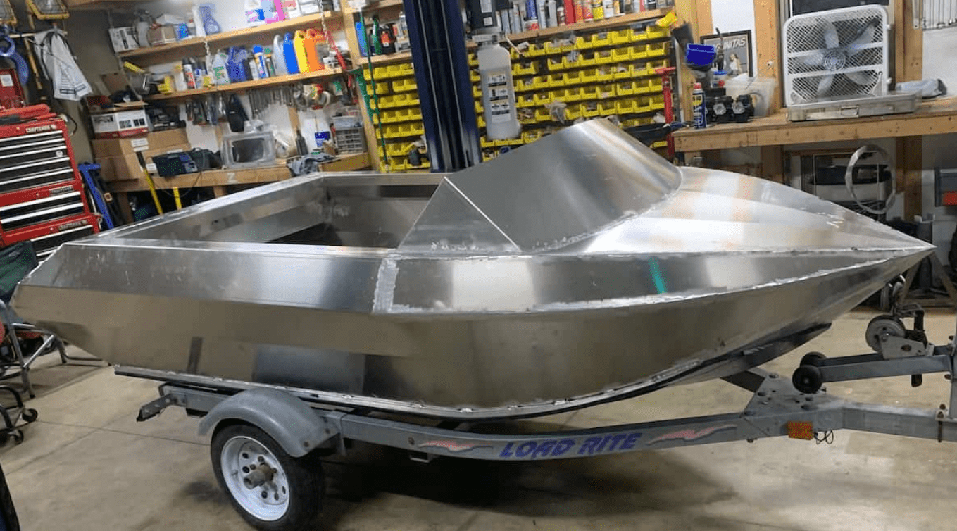 TO-BUILD-A-JET-BOAT-JIMMYS-STORY-–-GF-RADIO