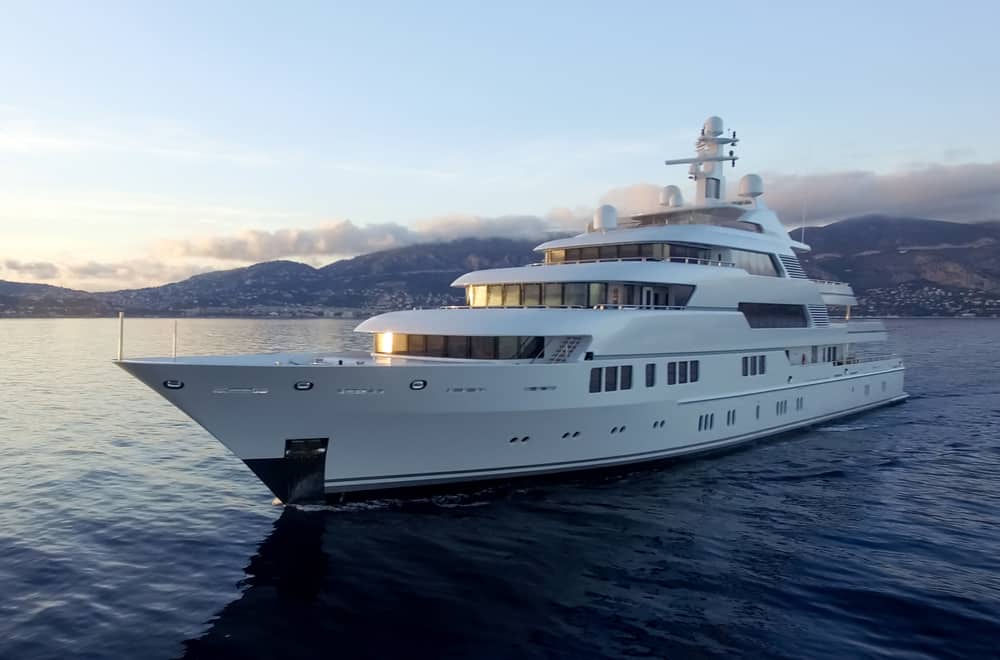 Yacht