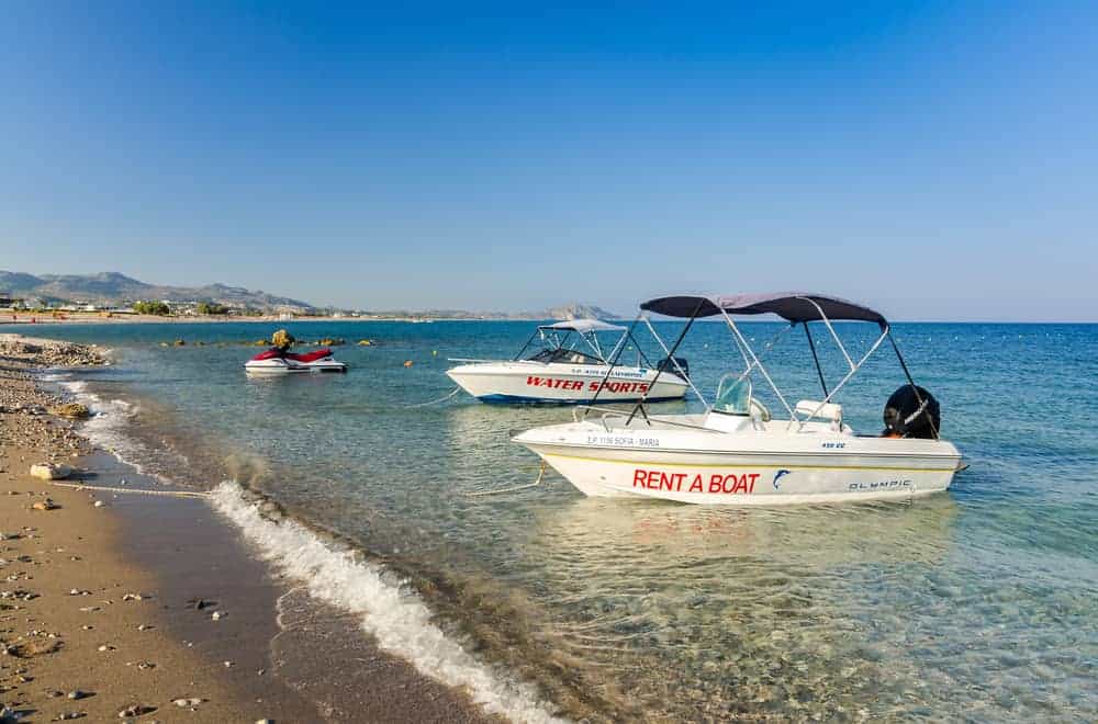 Do you need a boat license to drive a rented boat