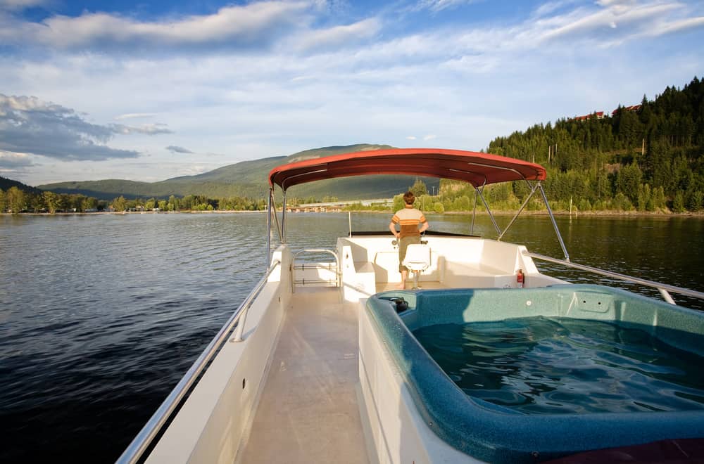How Fast is a Hot Tub Boat Tour