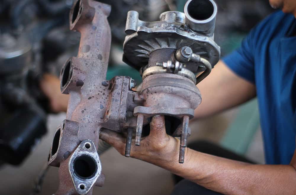 Poorly-positioned-or-blocked-carburetors