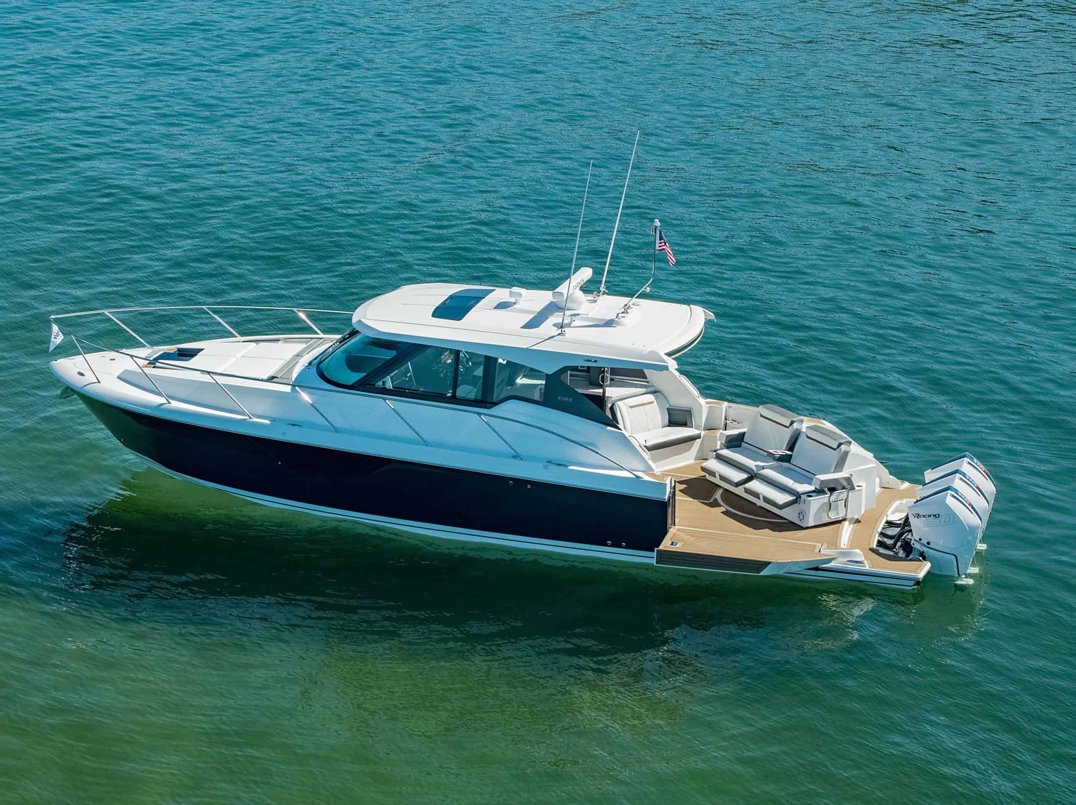 Tiara 43 LE