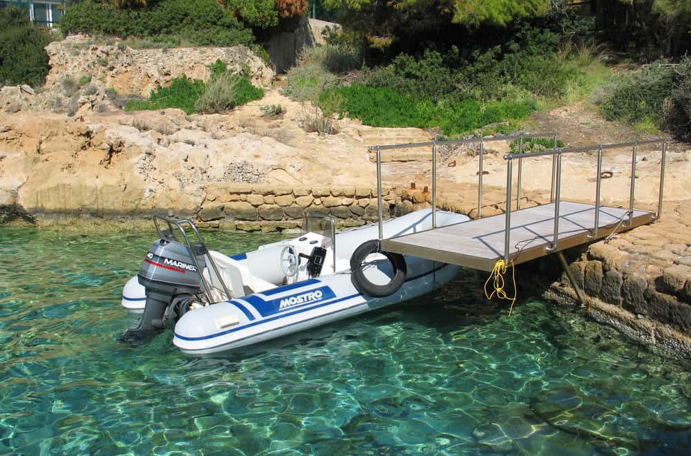 DONT-BUY-A-REGULAR-FISHING-PONTOON